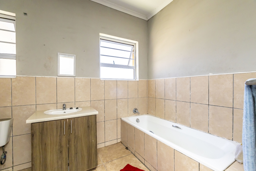3 Bedroom Property for Sale in Beacon Bay North Eastern Cape